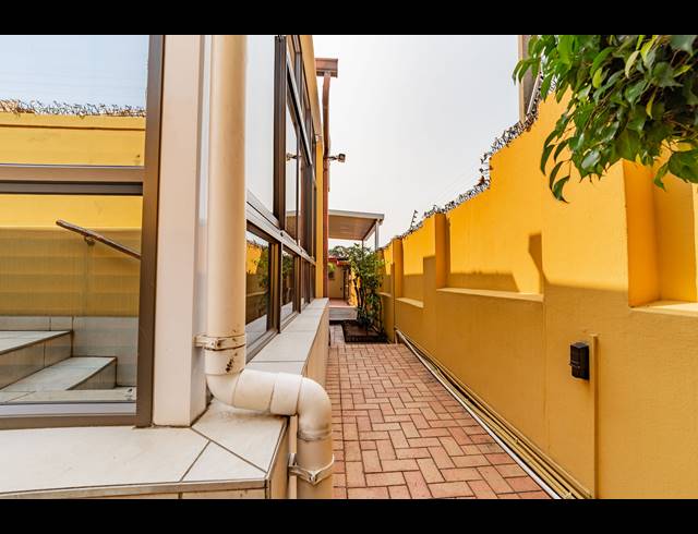 3 BEDROOM HOUSE FOR SALE IN WINDERMERE